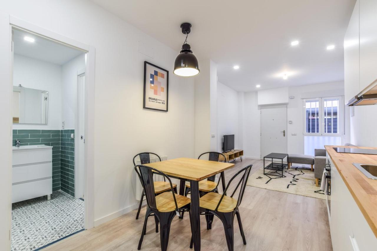 Apartment Reformados En Rio Madrid